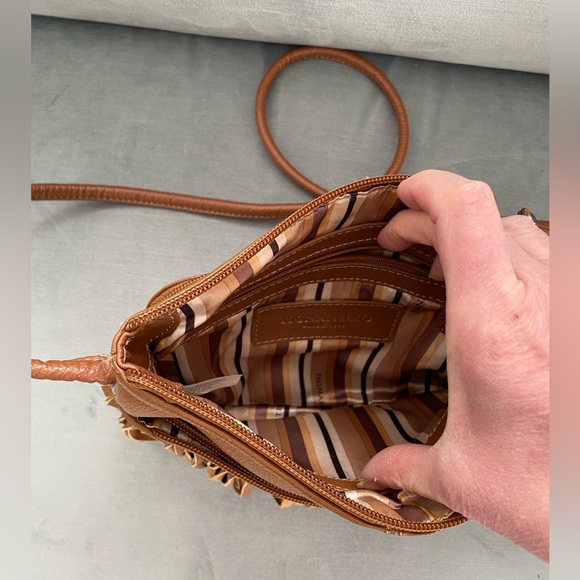 EUC Tignanello leather fringe, multi compartment, Crossbody 10” x 8” no callouts - Picture 7 of 13